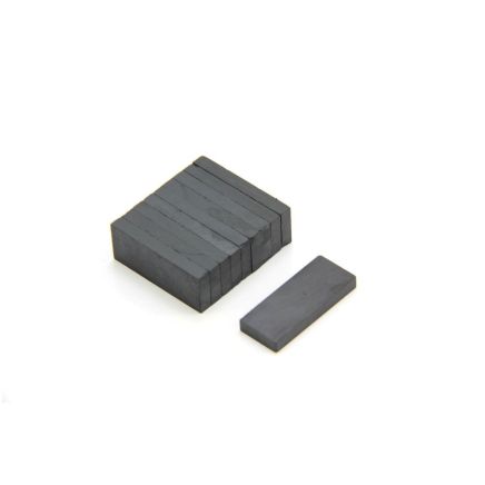 25 x 10 x 3mm thick Y30BH Ferrite Magnet - 0.4kg Pull